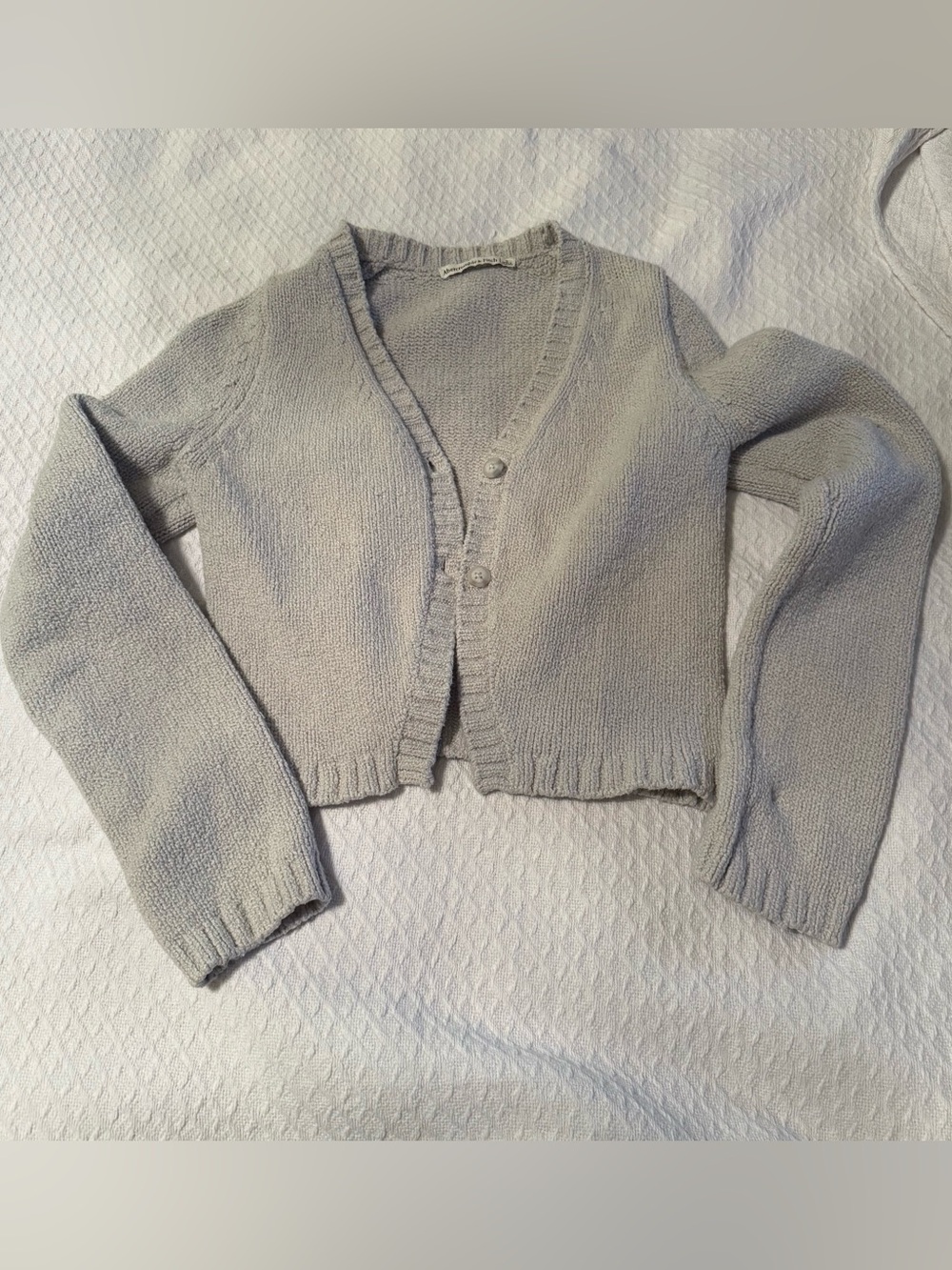 Abercrombie & Fitch light gray cardigan